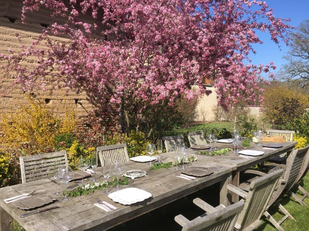 Les Jardins Des Soussilanges Acomodação com café da manhã Céron Exterior foto